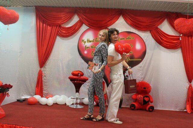 Награждение. Valentine Day contest in the UAE